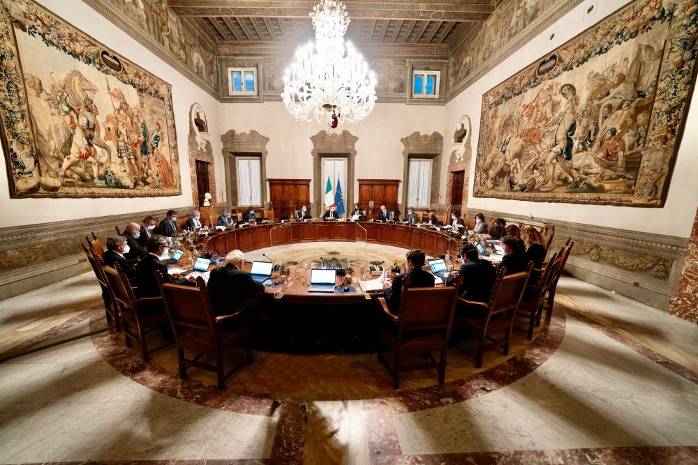 una seduta del Consiglio dei ministri